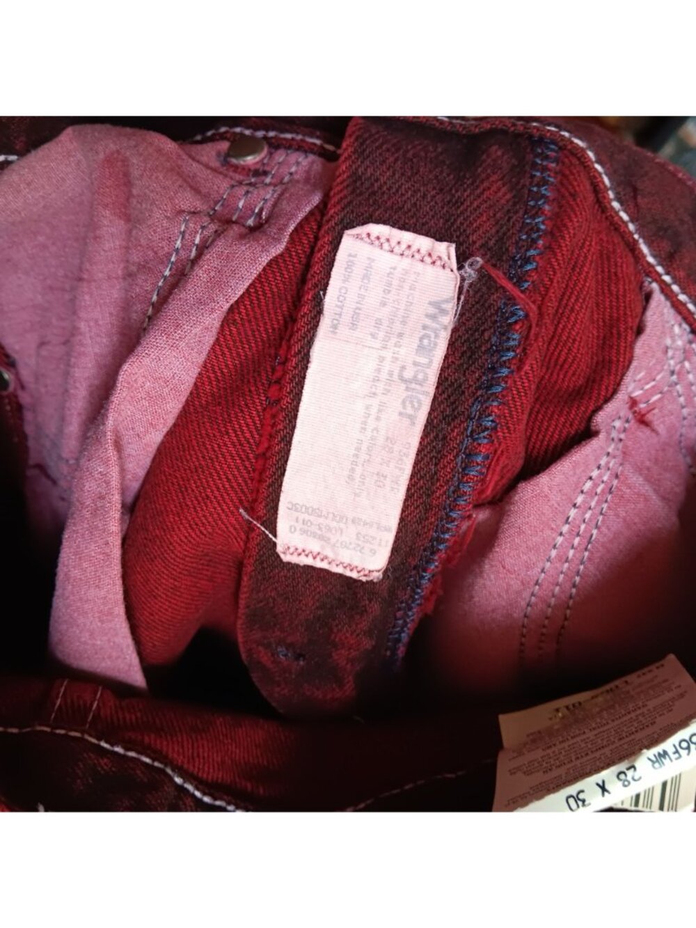 Vintage Slim Fit Cowboy Cut Jeans 28x30 Wrangler Mens Firewash Red Denim 1990s - Picture 8 of 8